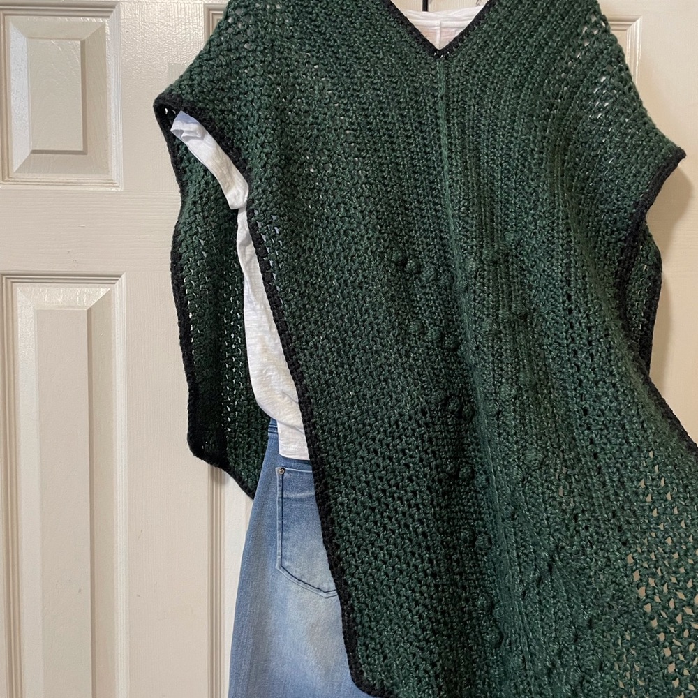 🧶 Knitted Ruana Wrap - Picture 4 of 9